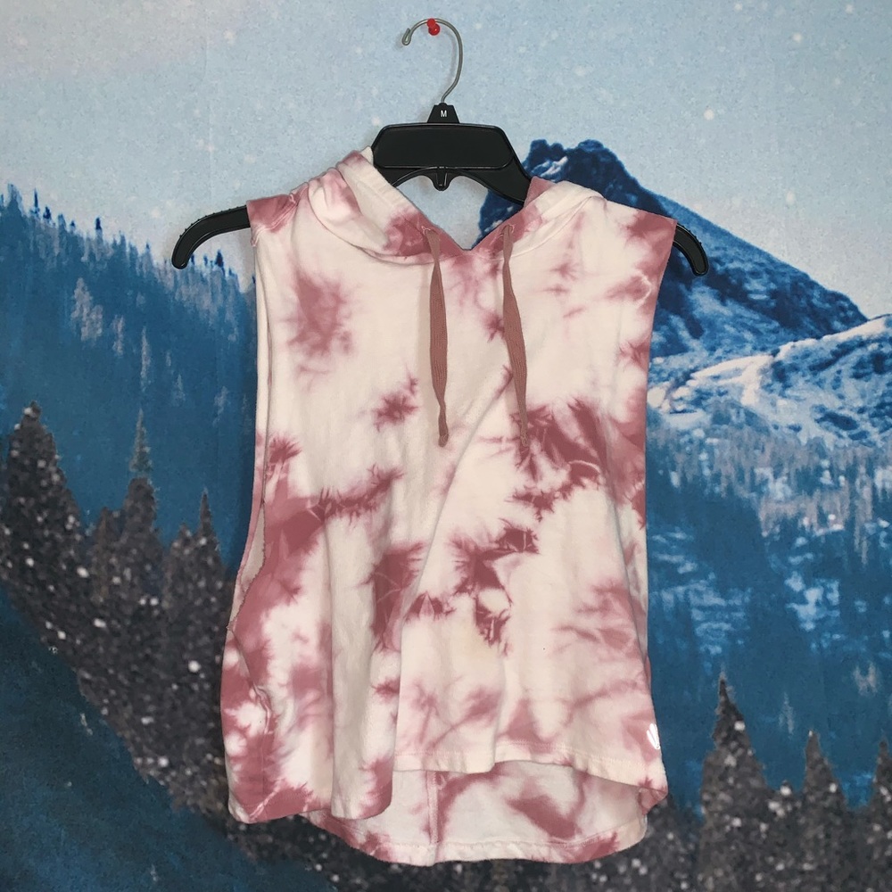 Forever 21 // tie dye sleeveless sweatshirt